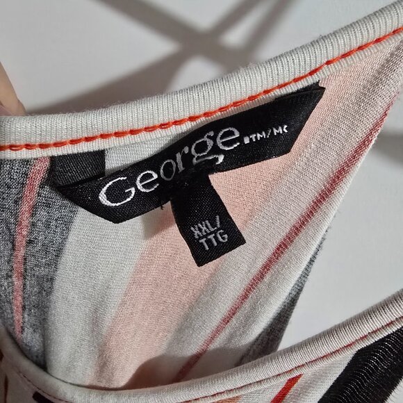 Striped Romper - Picture 2 of 3